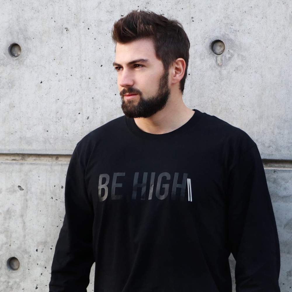 ART OF BEING// BE HIGH 70S TEE